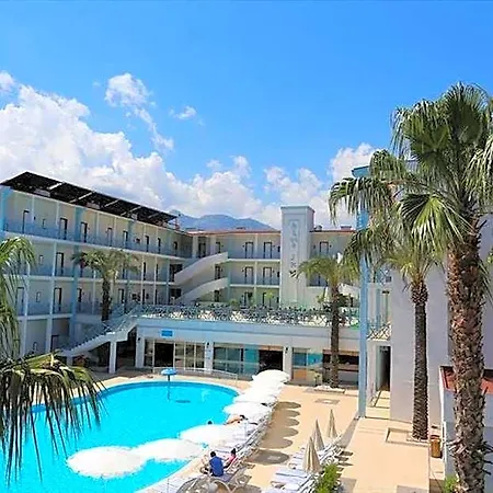 Anita Dream Kemer